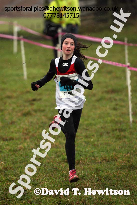 Girls under-13s North Eastern Cross Country, Sedgefield, County Durham. Photo: David T. Hewitson/Sports for All Pics